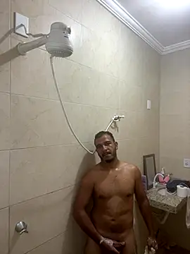 Lindp190194 online show from December 18, 8:27 pm