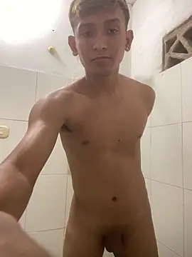 Babyalienqm online show from March 21, 12:03 am