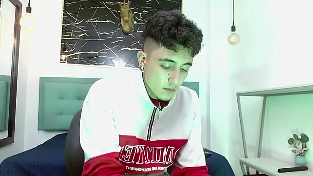 Patrick Rango online show from March 25, 3:43 am