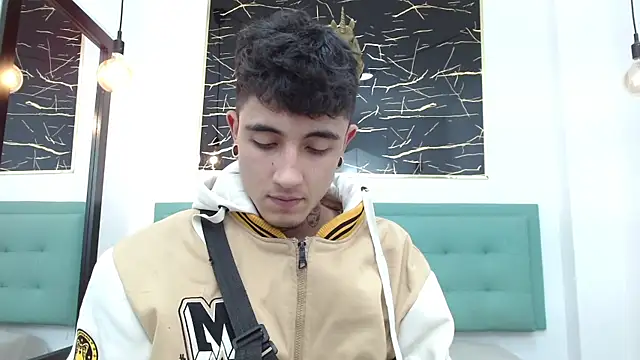 Patrick Rango online show from April 2, 4:32 am