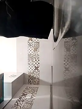 BlackDog  69 online show from April 7, 2:00 am