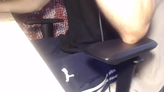 Snapshot of GreekDaddyNickOfficial chatting on October 21, 10:40 am GreekDaddyNickOfficial online show from October 21, 10:40 am