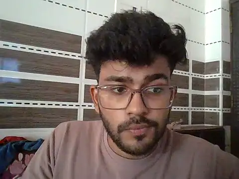 Snapshot of DoctorAlonee46 chatting on October 13, 10:32 am DoctorAlonee46 online show from October 13, 10:32 am