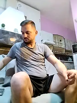 iurinicola online show from April 2, 8:27 pm