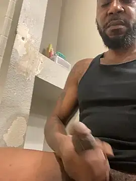 Snapshot of Mouththisbigdick chatting on March 8, 1:44 pm Mouththisbigdick online show from March 8, 1:44 pm