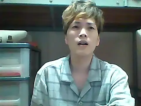 Snapshot of mgnhiroyuki chatting on March 13, 2:01 pm mgnhiroyuki online show from March 13, 2:01 pm