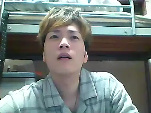 Snapshot of mgnhiroyuki chatting on March 17, 5:01 am mgnhiroyuki online show from March 17, 5:01 am