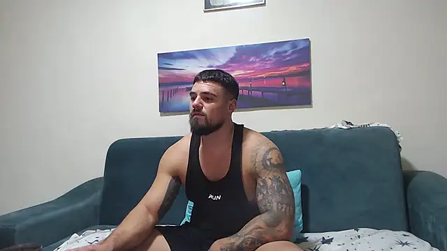 Snapshot of Tiberius_hunk chatting on October 18, 10:53 am Tiberius hunk online show from October 18, 10:53 am