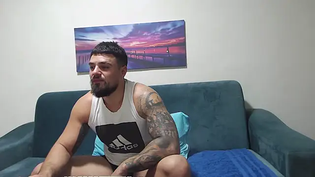 Snapshot of Tiberius_hunk chatting on October 22, 6:00 pm Tiberius hunk online show from October 22, 6:00 pm