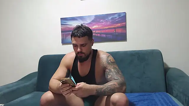 Snapshot of Tiberius_hunk chatting on October 23, 6:00 pm Tiberius hunk online show from October 23, 6:00 pm