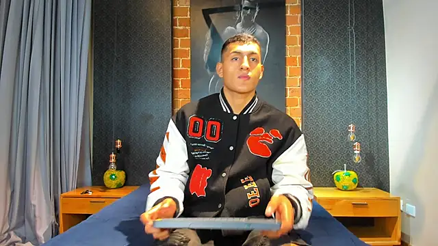 NoahVolkov online show from March 6, 11:25 am