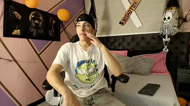 Andrew Wolff online show from October 30, 3:30 am