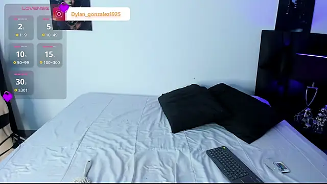 Dylan Turnerr online show from June 25, 5:56 am