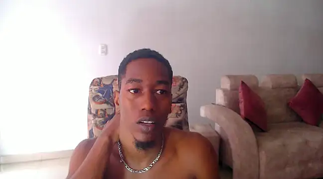Snapshot of Dreamastercum_ chatting on March 21, 1:56 pm Dreamastercum online show from March 21, 1:56 pm
