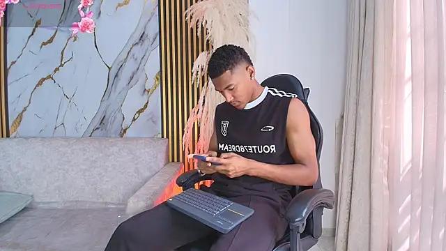 LexiAndDeker online show from December 1, 5:27 pm