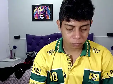 Snapshot of Alejandroo_22 chatting on September 30, 2:53 pm Alejandroo 22 online show from September 30, 2:53 pm