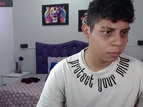 Snapshot of Alejandroo_22 chatting on September 22, 1:54 pm Alejandroo 22 online show from September 22, 1:54 pm