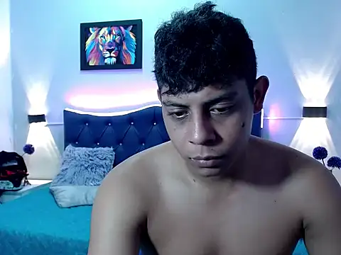 Snapshot of Alejandroo_22 chatting on September 16, 2:18 pm Alejandroo 22 online show from September 16, 2:18 pm