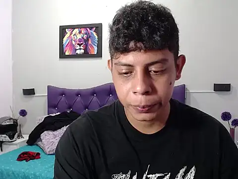 Snapshot of Alejandroo_22 chatting on September 18, 2:30 pm Alejandroo 22 online show from September 18, 2:30 pm