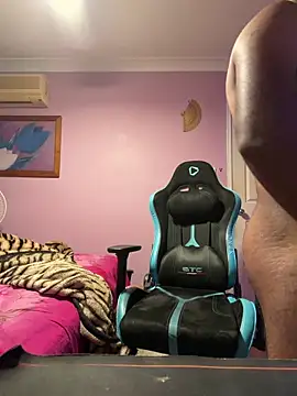 BrownSuperstar online show from February 22, 2:07 pm