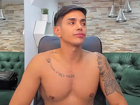 Peter Dainty online show from March 12, 9:45 pm