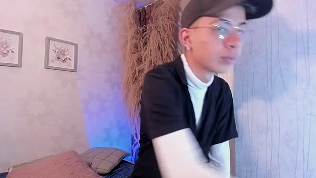 dads rider online show from December 15, 9:56 pm