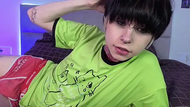 Alex Vallley online show from April 3, 10:50 pm