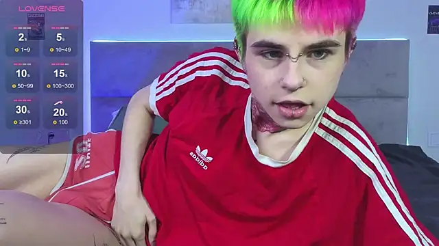 Snapshot of Alex_Vallley chatting on October 17, 10:47 pm Alex Vallley online show from October 17, 10:47 pm