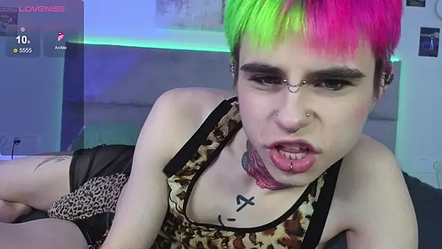 Snapshot of Alex_Vallley chatting on October 25, 11:17 pm Alex Vallley online show from October 25, 11:17 pm