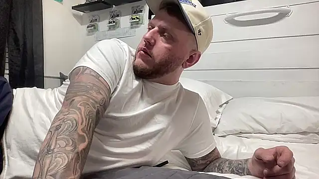 Thegreatwhitepipe online show from October 6, 9:25 am