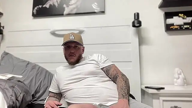 Thegreatwhitepipe online show from November 16, 1:02 pm