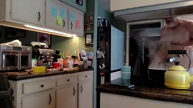 superbearboss online show from January 18, 5:15 pm