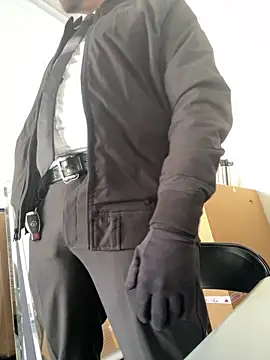 magnumbull online show from March 26, 4:22 pm