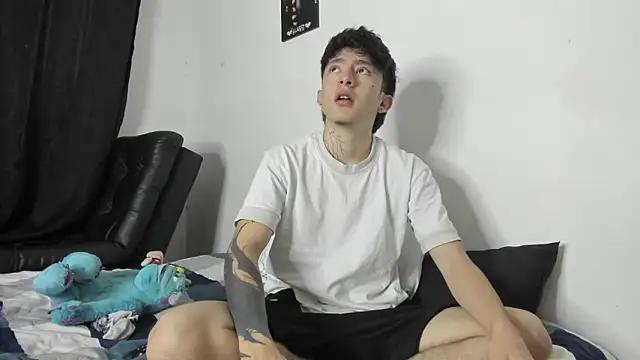 troy rouge online show from March 13, 12:02 pm