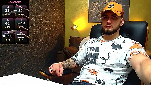 Snapshot of MatiasDean chatting on October 11, 5:11 am MatiasDean online show from October 11, 5:11 am