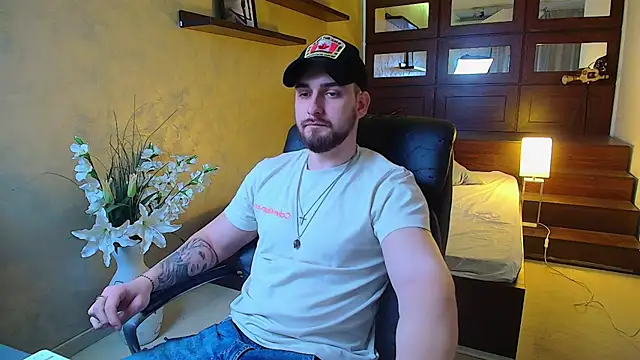 MatiasDean online show from March 13, 5:33 am