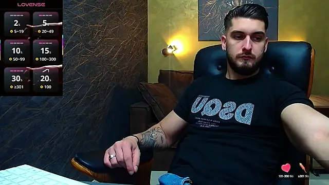 Snapshot of MatiasDean chatting on September 28, 4:43 am MatiasDean online show from September 28, 4:43 am