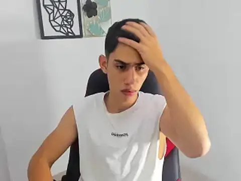 Sammuel sexy25 online show from March 23, 3:43 am