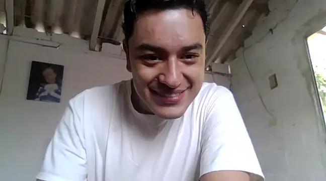 Snapshot of hino_chan chatting on March 11, 1:56 pm hino chan online show from March 11, 1:56 pm