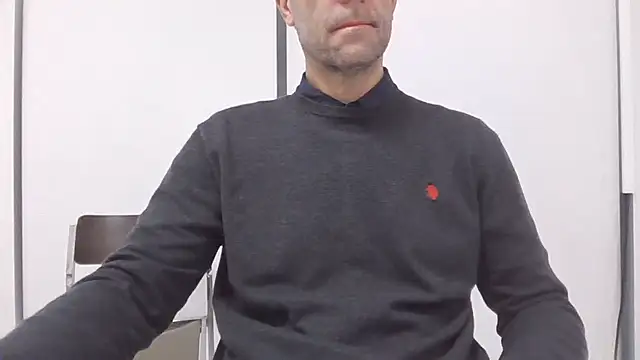 Snapshot of Simon_76 chatting on October 7, 3:05 pm Simon 76 online show from October 7, 3:05 pm