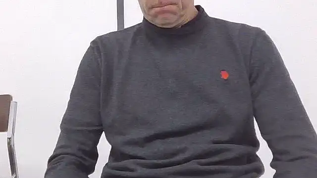 Snapshot of Simon_76 chatting on September 29, 10:03 am Simon 76 online show from September 29, 10:03 am