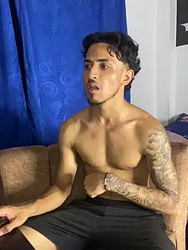 Snapshot of Zayn_kane chatting on September 23, 12:32 am Zayn kane online show from September 23, 12:32 am