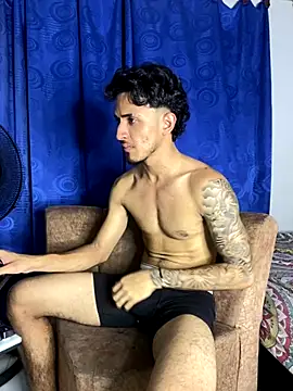 Snapshot of Zayn_kane chatting on September 27, 3:37 am Zayn kane online show from September 27, 3:37 am