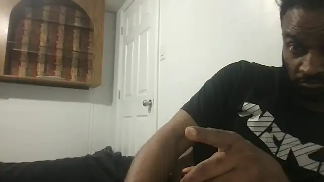 Snapshot of hami513 chatting on October 6, 3:33 am hami513 online show from October 6, 3:33 am