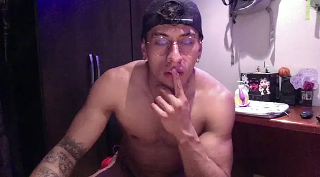 Thiago Happy online show from March 13, 4:16 am