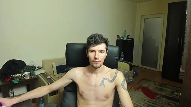 Snapshot of JustinPorno chatting on September 24, 7:56 pm JustinPorno online show from September 24, 7:56 pm