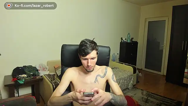 JustinPorno online show from October 17, 7:45 am