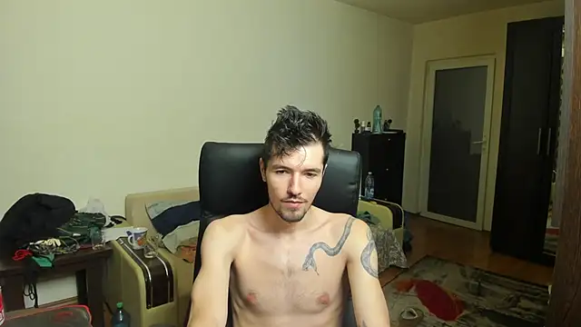 Snapshot of JustinPorno chatting on September 26, 9:45 pm JustinPorno online show from September 26, 9:45 pm