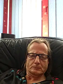 Snapshot of namorreyeb1 chatting on December 28, 1:40 pm namorreyeb1 online show from December 28, 1:40 pm