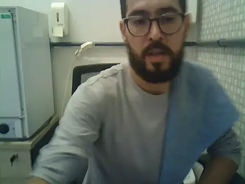pdasgyn online show from May 5, 5:24 pm